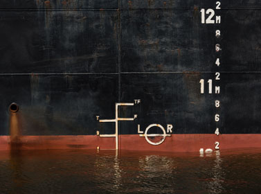 1.4_Ships-Agency_Bunker-Call-Agency_1432484873_SHUTTERSTOCK